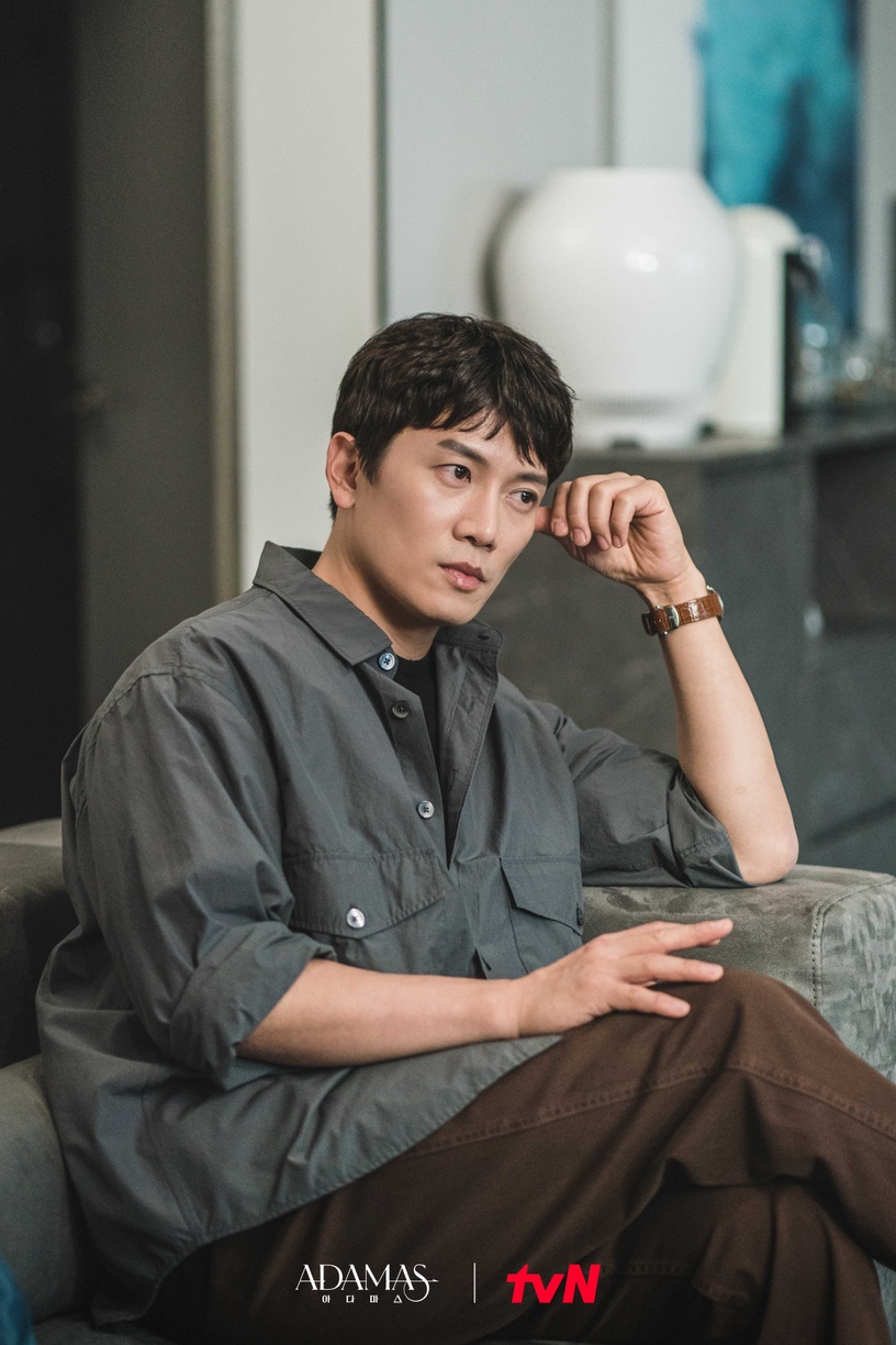 8月熱播韓劇評價!李鍾碩《黑話律師》好評不斷,池晟《獵鑽緝兇》分飾雙胞胎演技太神