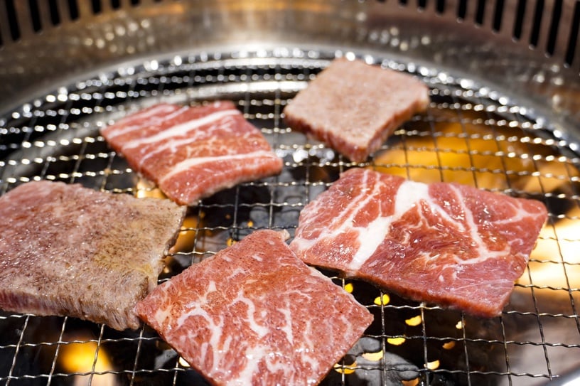 熊一頂級燒肉「8月壽星生日優惠」:免費升級美國見島和牛吃到飽