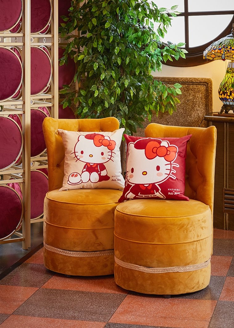 Kitty粉快衝台南!台南林百貨聯名Hello Kitty現身,限定Kitty玻璃杯、環保杯都要收!