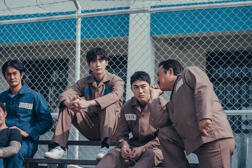 Disney+《黑話律師》李鍾碩、潤娥生活陷反轉 監獄生活慘不忍睹 Big Mouse到底是誰?
