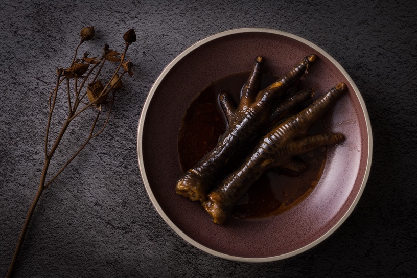 烤鴨控開吃!烤鴨人氣餐廳「九華樓」進駐春大直,烤鴨四吃+煙燻粉洞穴空間好吃好拍!
