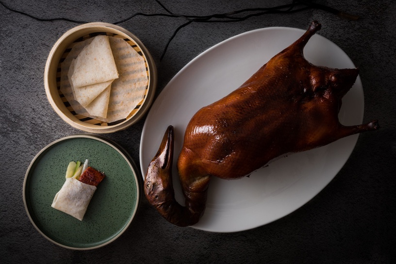 烤鴨控開吃!烤鴨人氣餐廳「九華樓」進駐春大直,烤鴨四吃+煙燻粉洞穴空間好吃好拍!