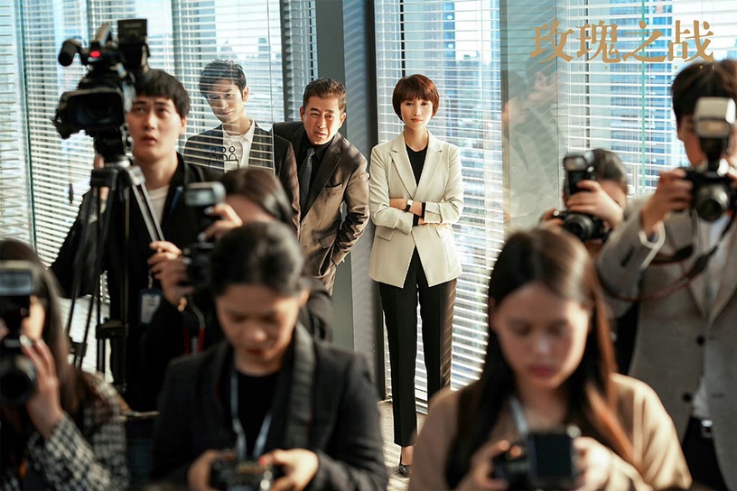 八月定檔陸劇3:黃曉明、袁泉《玫瑰之戰》8/8上檔
