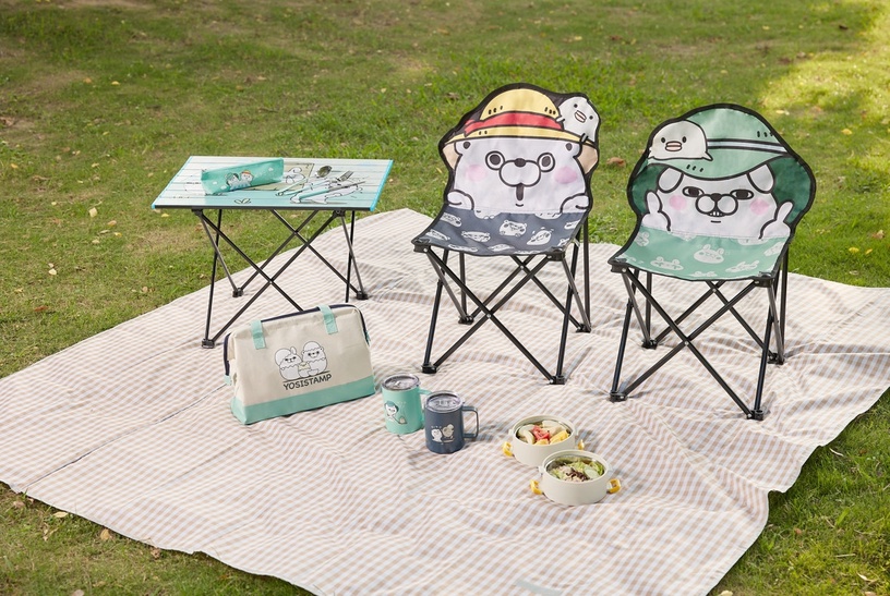 全家「YOSI STAMP」呦嘻兔集點加價購「造型摺疊椅」(可挑款)400點+499元,或是2000點+449元,限量2000組(共二款,每款各1000組)