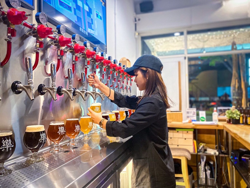台中絕美夜景餐廳12:禾樂Beer。禾樂精釀所