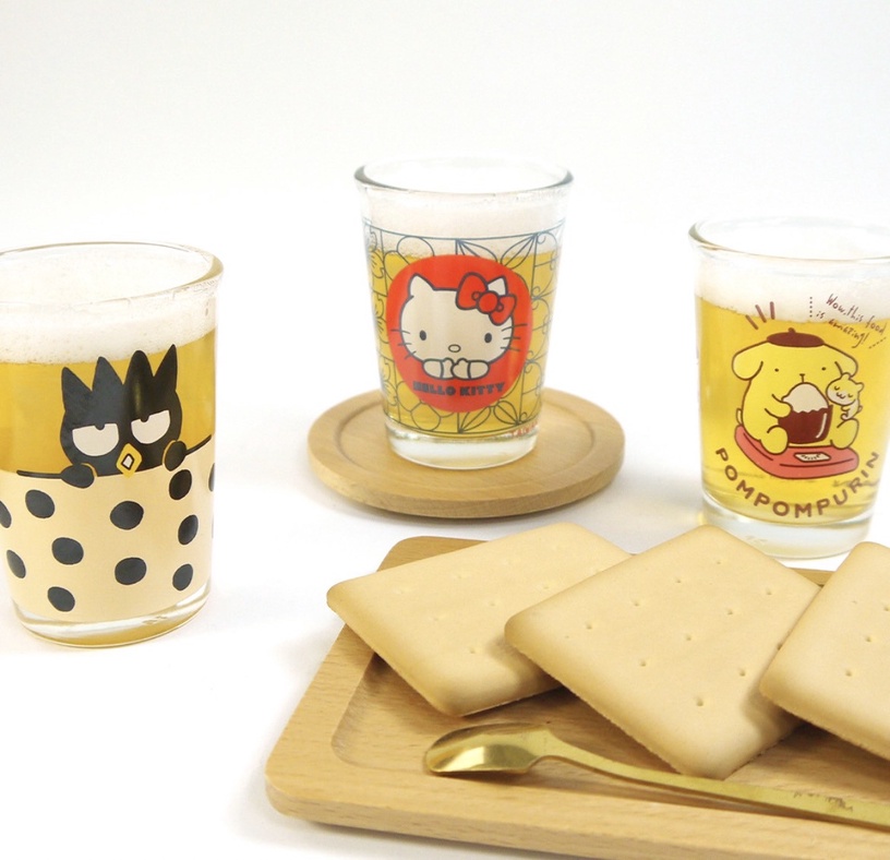 Kitty粉絲整套收!台灣限定三麗鷗啤酒杯Kitty、布丁狗、酷企鵝都有,整組收還有優惠!