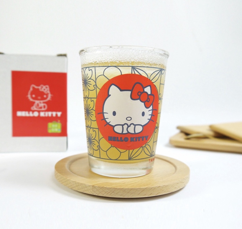 Kitty粉絲整套收!台灣限定三麗鷗啤酒杯Kitty、布丁狗、酷企鵝都有,整組收還有優惠!