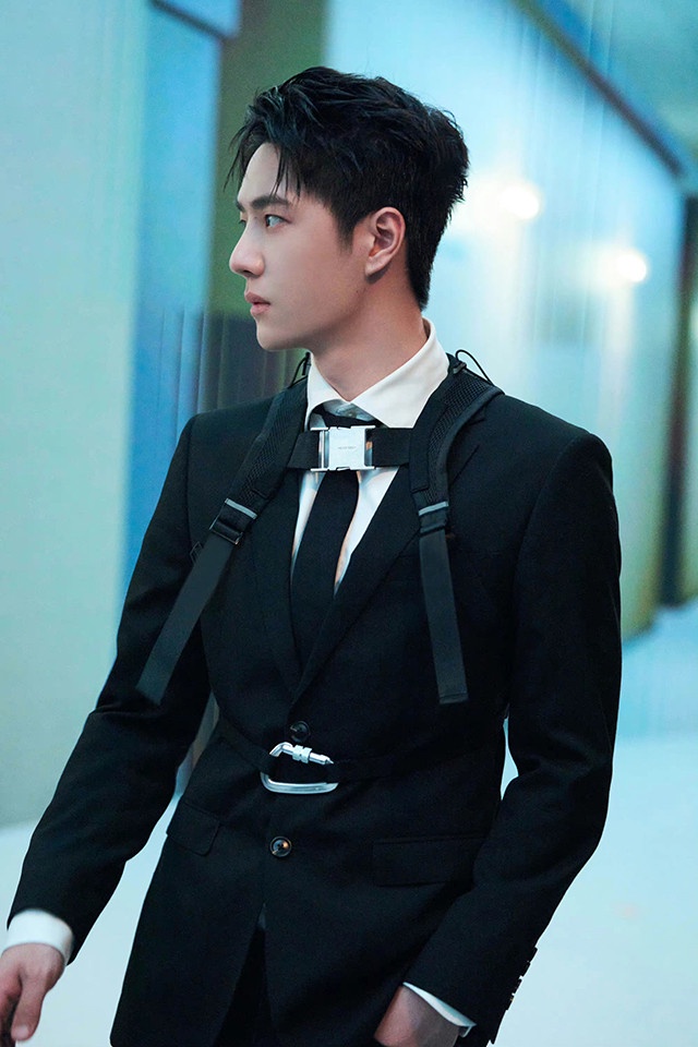 網評最高顏值95後陸劇男星TOP 5:王一博