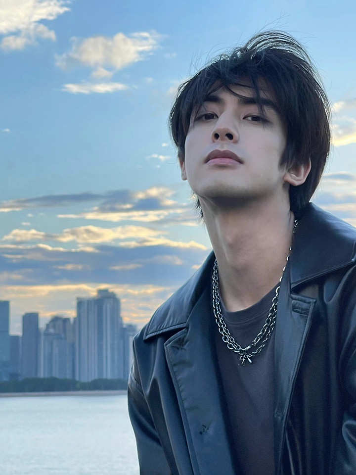 網評最高顏值95後陸劇男星TOP 1:宋威龍