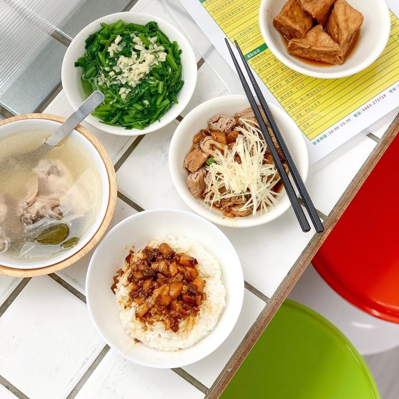 全台道地滷肉飯推薦7:台北|純發滷肉飯