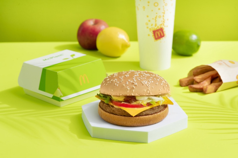 麥當勞也有蔬食堡!麥當勞首顆「McPlant」植物系漢堡登場,植物肉餅+起司極限量開賣
