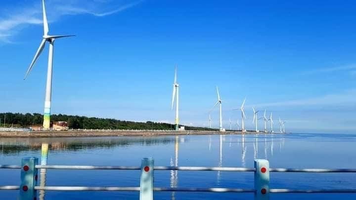 台中露營場地推薦!高美濕地露營場10月登場,免搭帳直接入住,還可賞絕美夕陽
