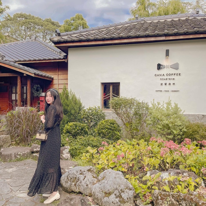 不只有陽明山竹子湖!陽明山必去景點推薦:咖啡廳裏山、野人花園,「這家」夜景超浪漫