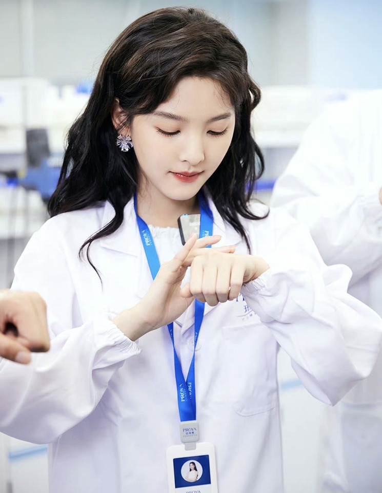 2022下半年拍新戲的女星9:章若楠《愛情遇見達爾文》