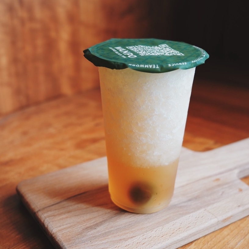 萬波新品「古早味酸梅冰」清涼上市,一杯只要35元!
