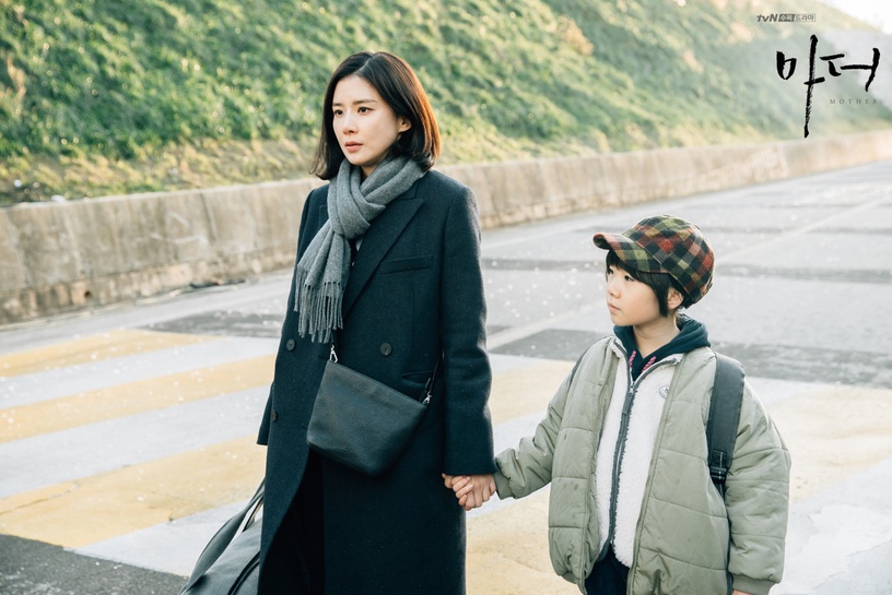網評「翻拍日劇的韓劇」!《今日的網漫》評價好壞參半,李寶英《Mother》翻拍成功