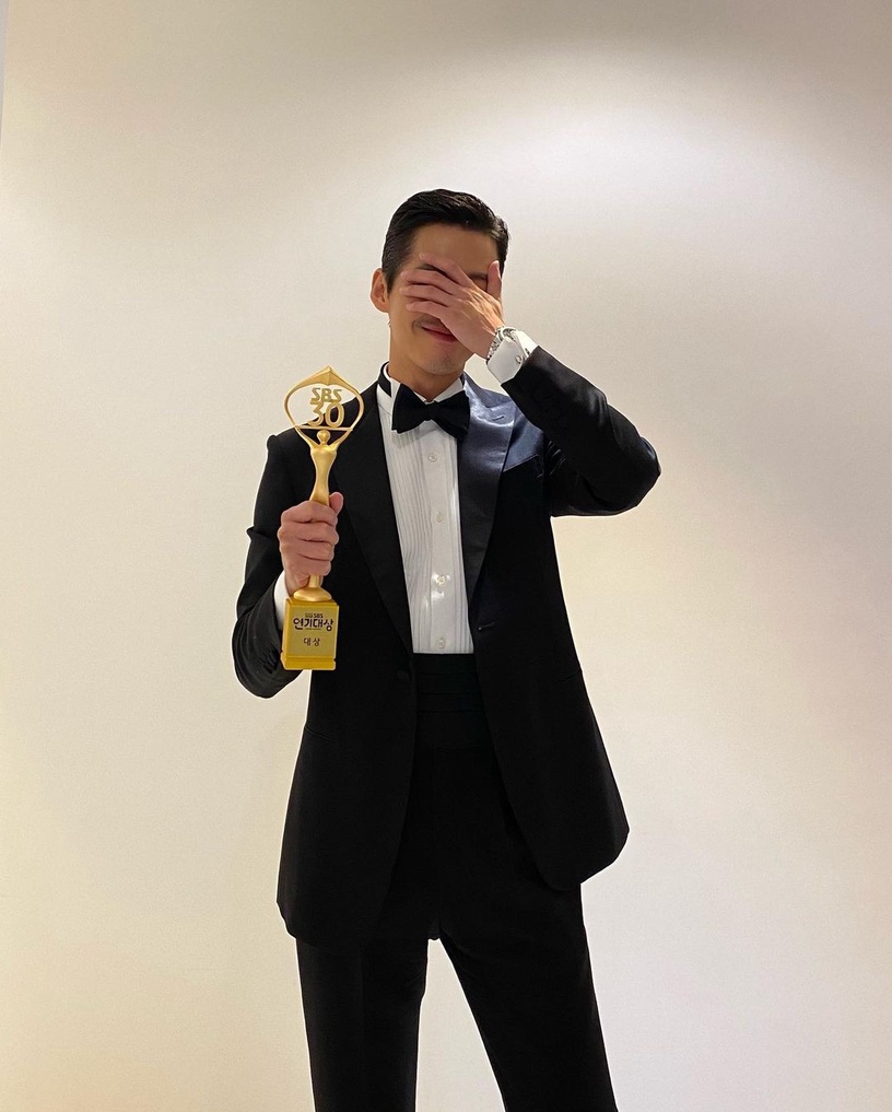 關於《千元律師》南宮珉的7件事:從臨演做起,一躍成為「國民惡人」,熱戀6年女友是她