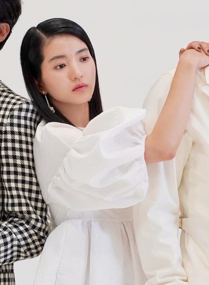 8位擁有「高級臉」的韓星!金高銀、秋瓷炫演窮人好違和?李敏鎬、車銀優根本自帶光環