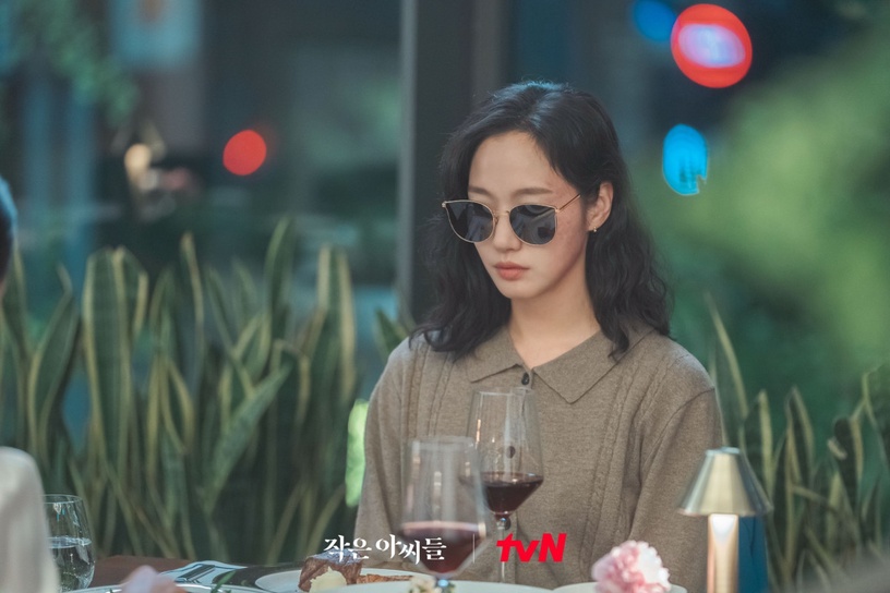 網議《小女子》劇情槽點!「仁珠」藏不好20億、突然被打太狗血,三姊妹人設太不討喜?
