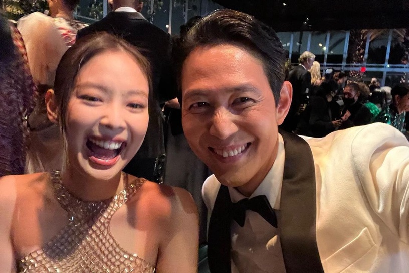李政宰「反轉魅力」收割少女心!以為是「很會演戲的大叔」,員工希望他能「好好自拍」