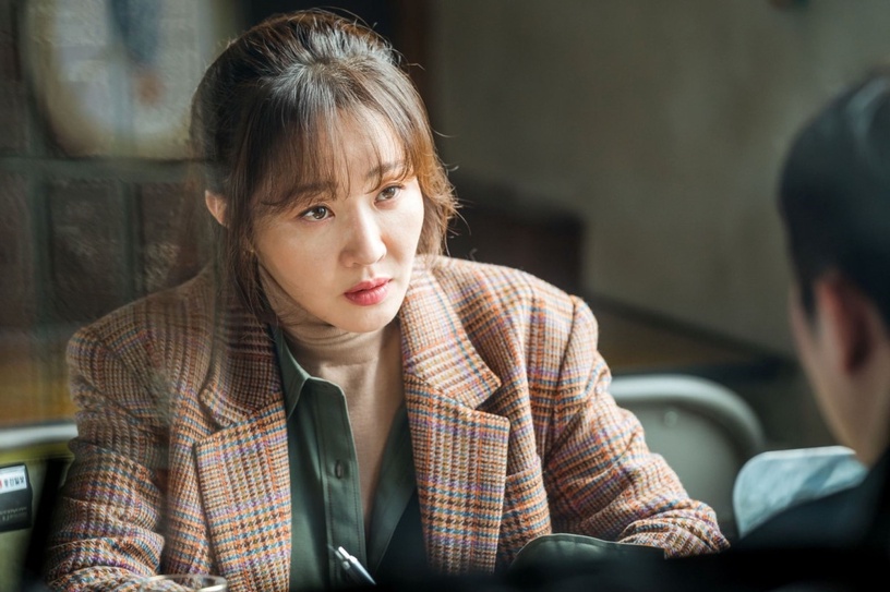 《小女子》「怪物元尚雅」嚴志媛經典角色:與南宮珉合作《操作》,《素媛》形象超反差
