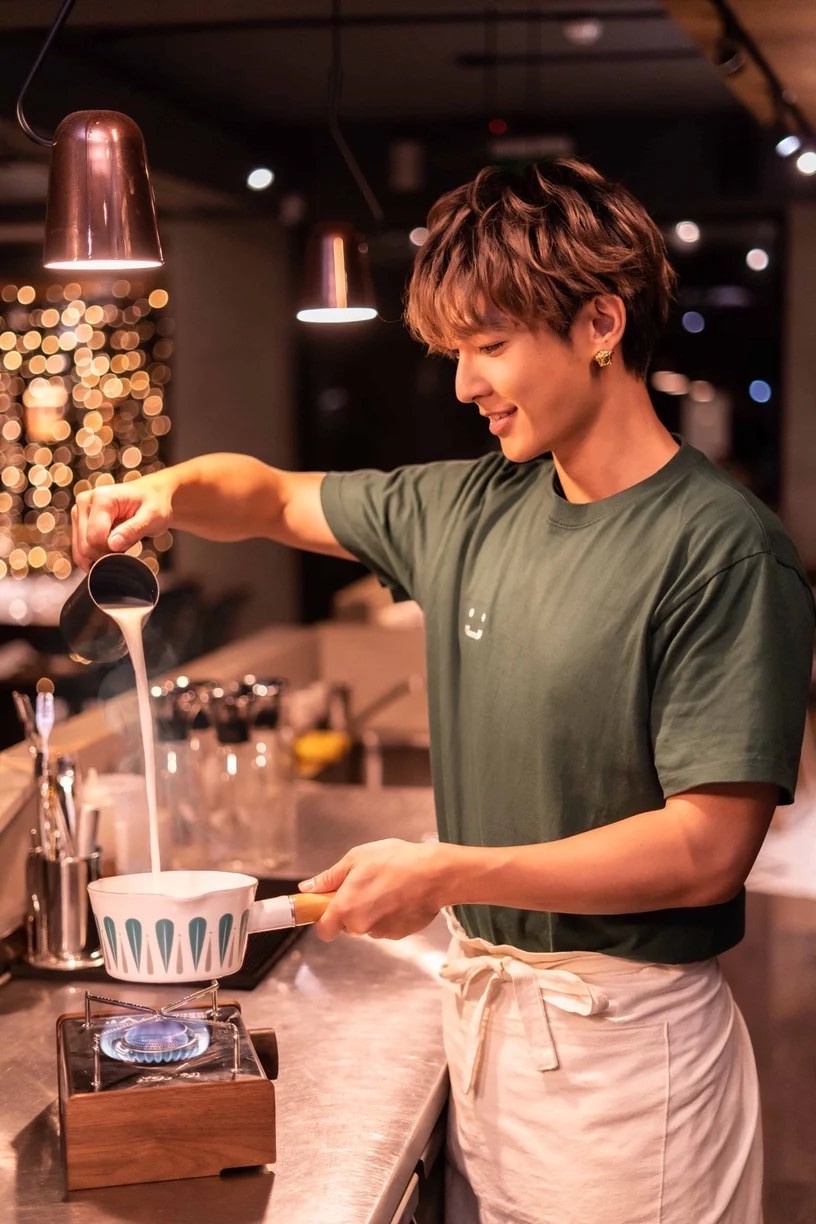茶明載波台北店要開幕了!炎亞綸手搖品牌「茶明載波」插旗台北,首店在「這裡」