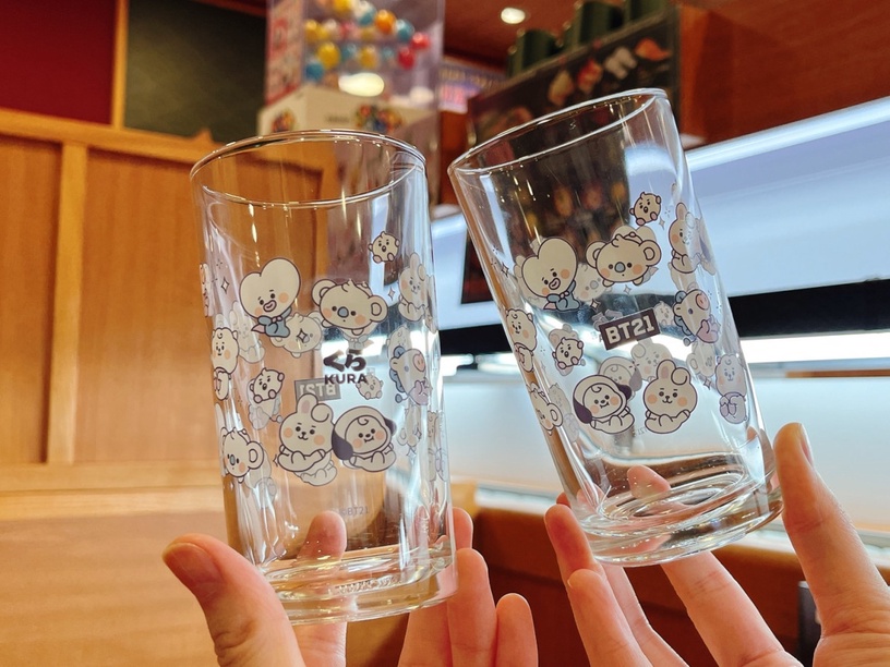 BT21粉衝藏壽司!藏壽司BT21集點活動,玻璃杯、造型抱枕不用抽免費送,加打卡店必朝聖