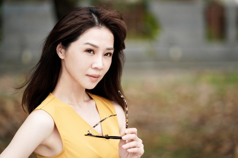 揭密「金鐘視后」謝盈萱!曾為郭碧婷做配、周迅和孫儷都輸給她,真正的謝盈萱就是俗女