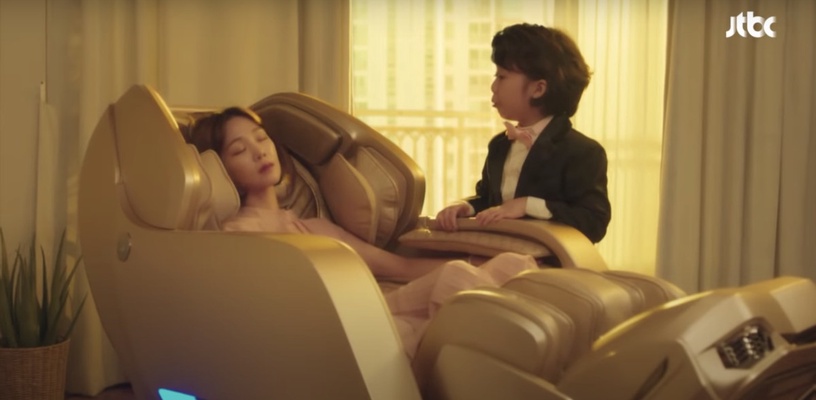 韓劇「超幽默PPL」!《千元律師》太直白引熱議,陸星材《學校2015》PPL尷尬又好笑