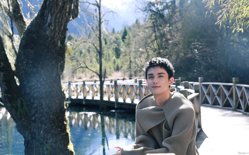 陸劇男星「長腿趣事」!胡一天同框不了沈月,吳磊紳士腿好鬧,他高到無法隨熱巴跳崖?