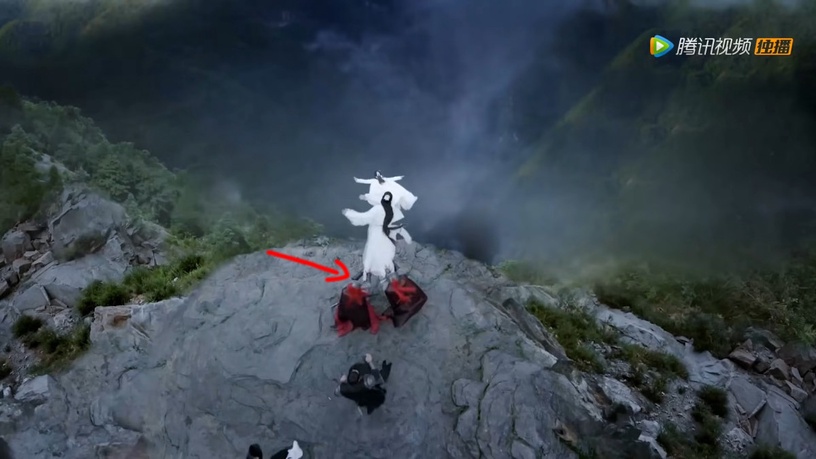 陸劇男星「長腿趣事」!胡一天同框不了沈月,吳磊紳士腿好鬧,他高到無法隨熱巴跳崖?
