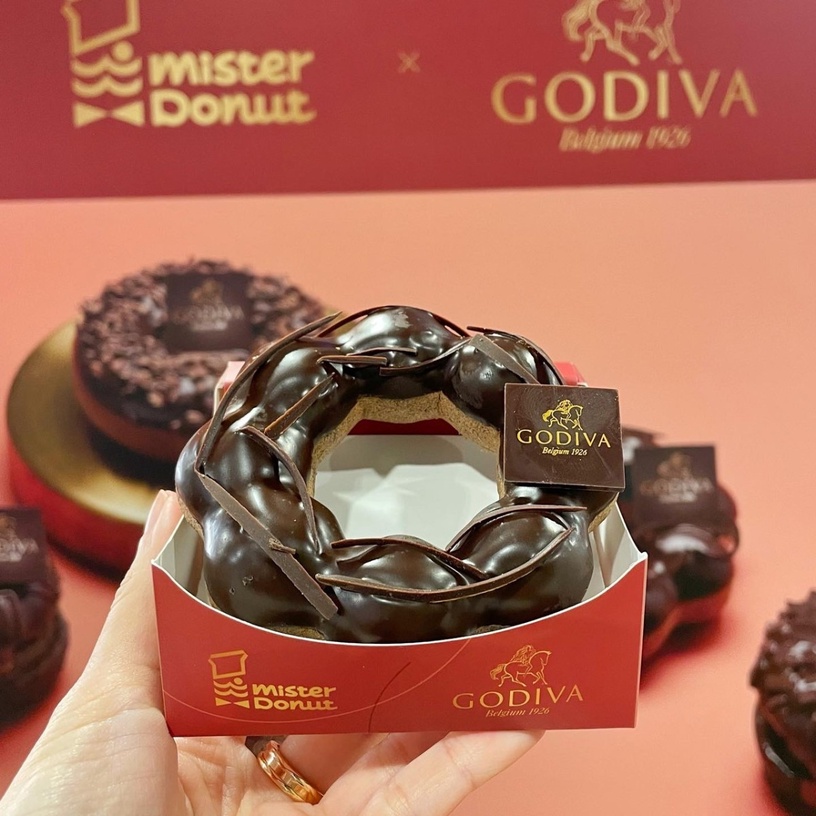 巧克力控開吃!巧克力甜點盤點:GODIVA甜甜圈高質感、7-11推蠟筆小新可可奶茶再享優惠