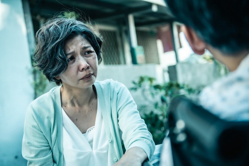 Netflix《她和她的她》角色介紹:于子育 飾演 師母許慧珍