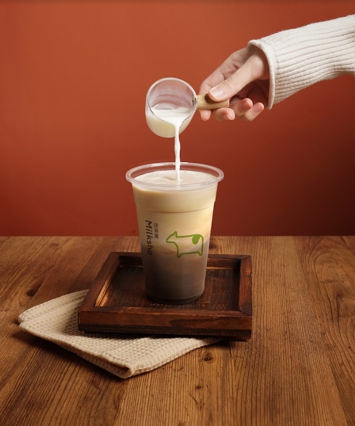 迷客夏必喝新品「宇治焙茶」登場,焙茶鮮奶+仙草超推,加醇濃厚拿鐵升級「這天」開賣