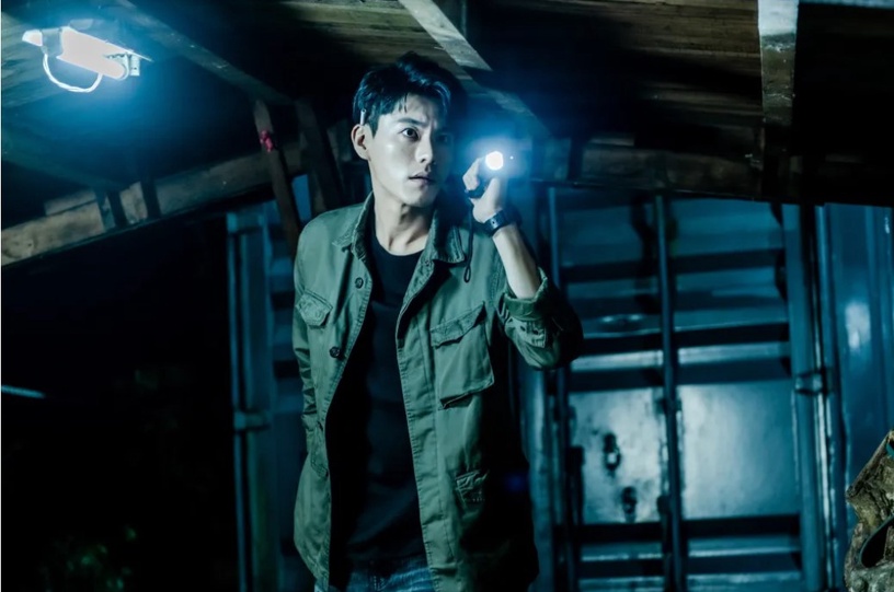《她和她的她》李程彬7件事!《七月與安生》曖昧馬思純周冬雨,《烈火軍校》守護白鹿