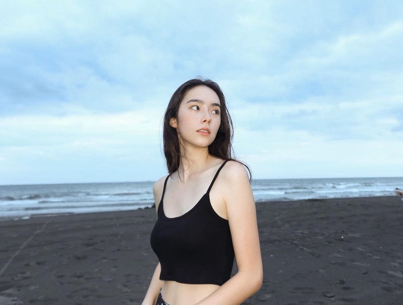 《她和她的她》「小晨曦」林奕嵐的8件事!台美混血被譽「小王祖賢」,緋聞男友是他!