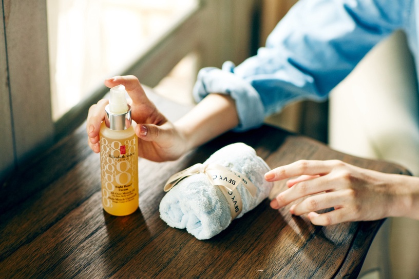 抗老保養必知!抗老保養品「精華液、乳霜」用法&推薦,緊緻撫紋策略詳解