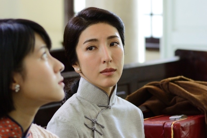 網議《她和她的她》如果重選演員?賈靜雯喊伊正「叔叔」太出戲,楊謹華演師母應該不錯