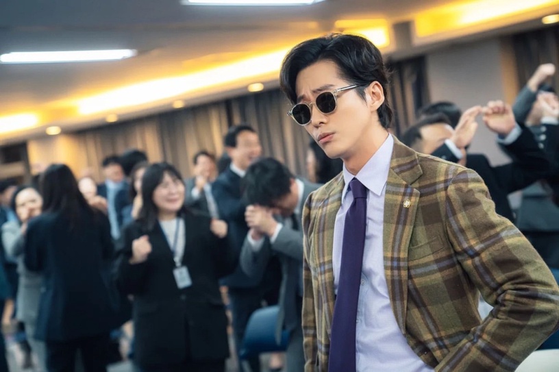 韓劇《千元律師》刪減集數有內幕?劇情注水太多、過多廣告被網友罵翻,南宮珉真的好衰