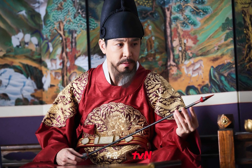 《王后傘下》王超聰明8個小細節!靠母親上位卻「不媽寶」,這細節顯現他是賢明君主