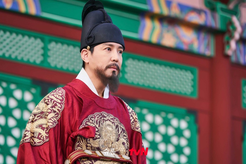 《王后傘下》王超聰明8個小細節!靠母親上位卻「不媽寶」,這細節顯現他是賢明君主