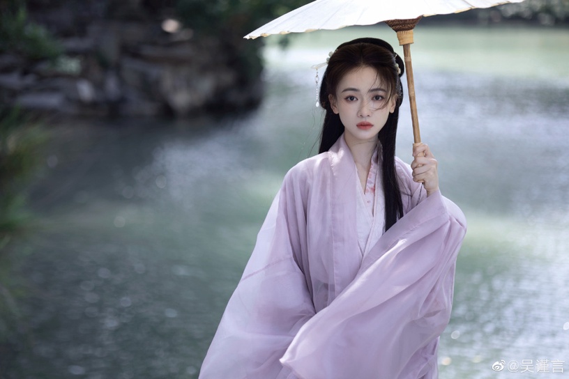 9位陸劇女星「最新古裝造型」!趙麗穎貴氣,白鹿紅衣夢回《周生如故》,吳謹言像仙女