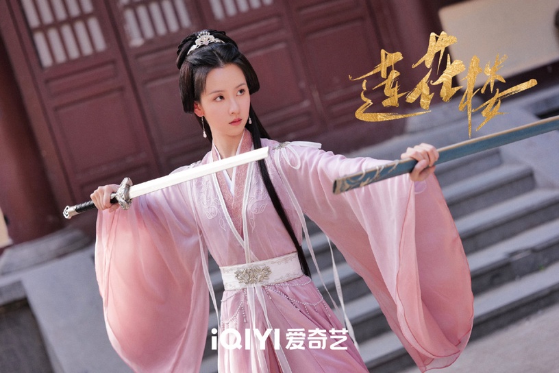 9位陸劇女星「最新古裝造型」!趙麗穎貴氣,白鹿紅衣夢回《周生如故》,吳謹言像仙女