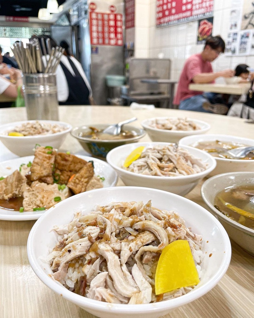 嘉義噴水雞肉飯