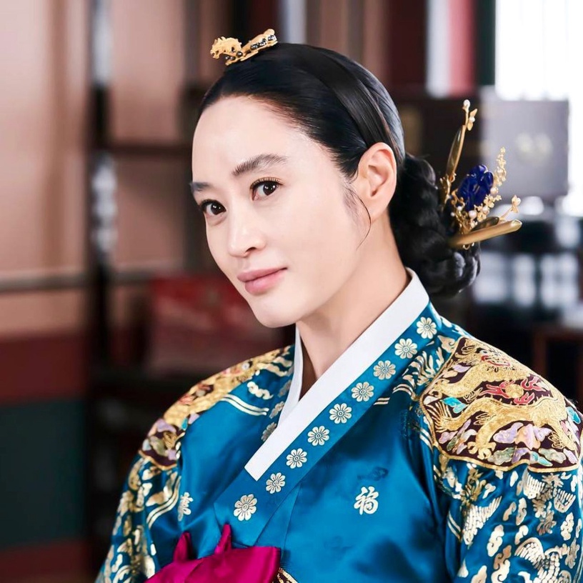 《王后傘下》嬪妃演員介紹!淑媛是《黑話律師》市長夫人,清荷演過《海岸村恰恰恰》?