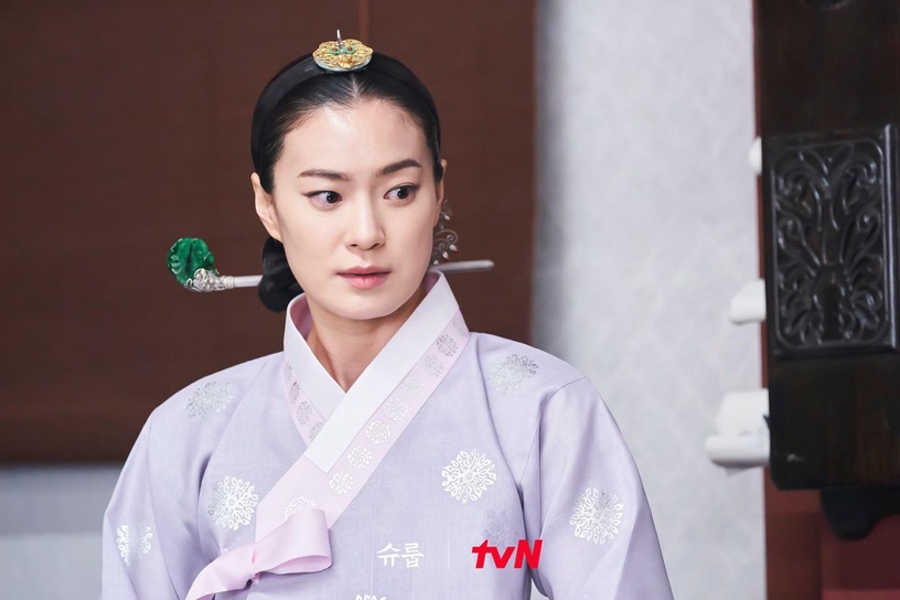 《王后傘下》結局「劇情猜測」!清荷懷孕?成枏讓位給元孫?網猜大妃會喝下艮水自殺?