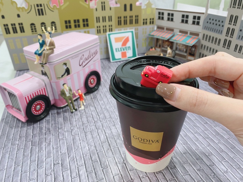 免百元喝GODIVA!7-11推出「GODIVA喜馬拉雅粉紅鹽熱巧克力」,免費送粉紅小貨車杯塞