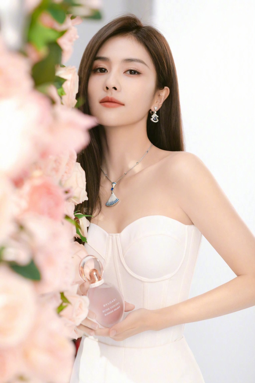 95後陸劇女星「熱搜數量」Top10!田曦薇第六,白鹿300個熱搜第三,冠軍竟不是趙露思!