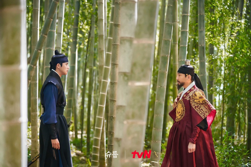 《王后傘下》劇情「隱藏細節」!清荷&初月其實有見面,中殿當年因這原因打敗黃貴人!