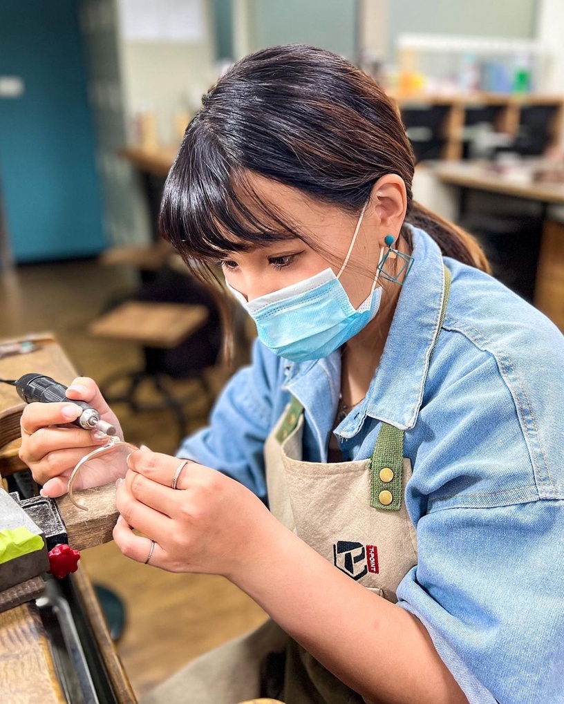 轉角金工